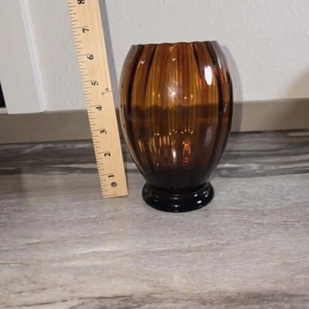 Vintage Italian Art Glass Vase Amber Brown Ribbed Scalloped Rim Made in Italy...